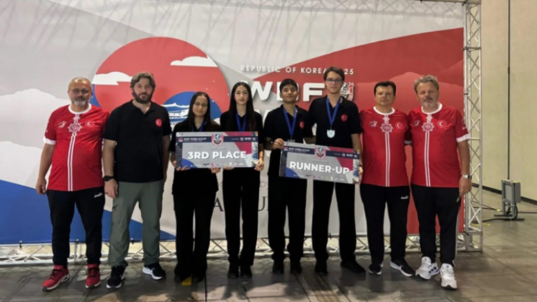 Yıldırımlı sporcular fırtına gibi; Dünya ikincisi oldu
