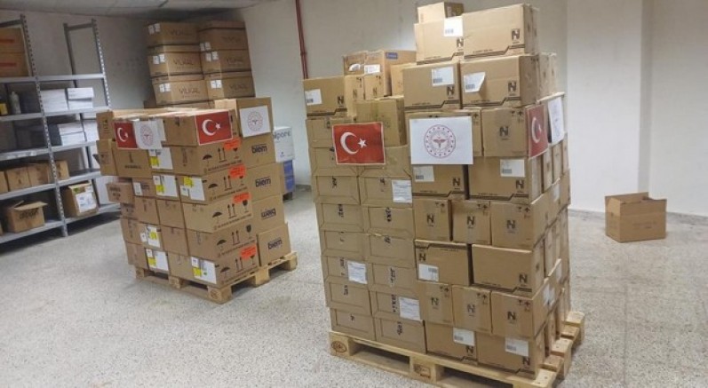 Yrdım tırları İran'a doğru yola çıktı