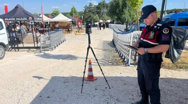 Yüz tanıma sistemiyle aranan şahıs yakalandı