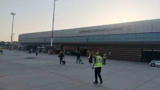 Brüksel’den gelen yolcu uçağı Çanakkale'ye iniş yaptı