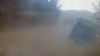 Yangın bölgesinde cip uçuruma yuvarlandı