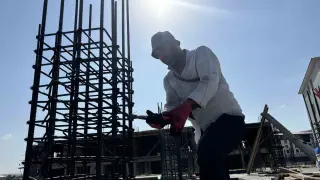Kavurucu sıcakta ekmek mücadelesi