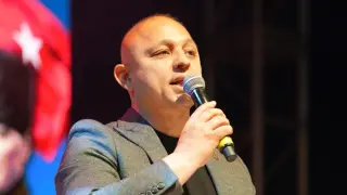 Yepyeni bir yola çıkma vakti gelmiştir