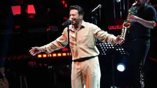 Açıkhava’da Emre Altuğ’dan müzik dolu gece