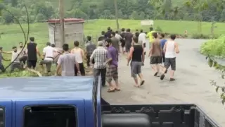 Mevsimlik çay işçileri arasında sıra kavgası