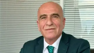Dünya hali mi? Sol elle çay, sağ elle faiz!