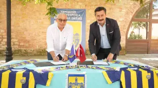 Yenişehir Belediyespor, Sait Ulvi Özdemir ile anlaştı