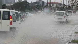 Toprak kayması: Erzincan-Sivas yolu kapandı