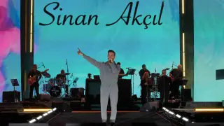 Sinan Akçıl’dan Erzurum’da unutulmaz konser