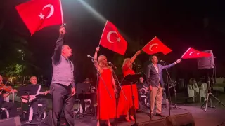 Bursa'da zafer coşkusu Türk Sanat Müziği konseriyle sürdü