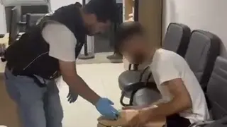 Protez bacağından uyuşturucu çıktı