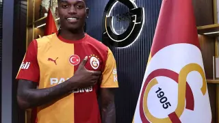 Galatasaray, Leao ile 4 yıllık sözleşme imzaladı