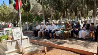 Ayşenur Ezgi Eygi mezarı başında dualarla anıldı