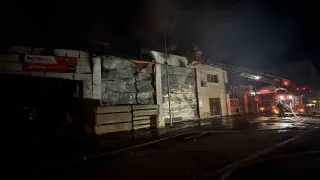 Sanayi sitesindeki yangın kontrol altına alındı