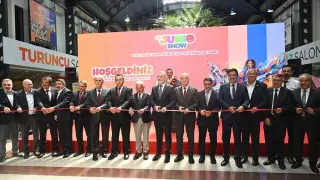 Junioshow ticaret köprülerini yeniledi