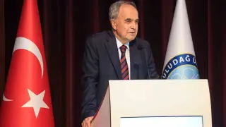 Yeni eğitim-öğretim yılı ilk ders töreniyle başladı