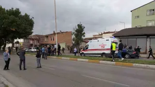 İki aile arasında silahla çatışma: 1’i polis 12 yaralı