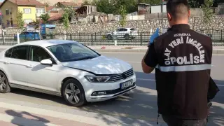 Otomobilin çarptığı yaşlı adam hayatını kaybetti