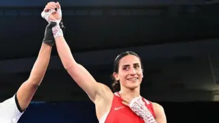 Gizem Özer yarı finale yükseldi