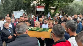 Hamile anne, 3 yaşındaki kızı ve bebeği toprağa verildi