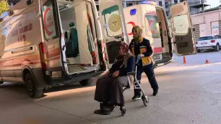 İnegöl'de otomobil dere yatağına uçtu: 5 yaralı
