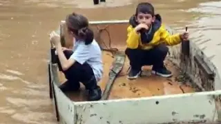 Nehir taşınca mahalle Venedik’e döndü