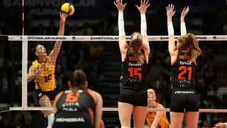 Şampiyonlar Kupası V.Bank'ın: 3-2