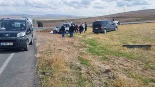 Kayseri’de ticari araçla otomobil çarpıştı: 1 ölü, 3 yaralı