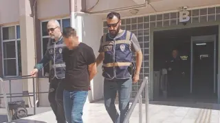 Polis kapıyı kırdı, kadını kurtardı