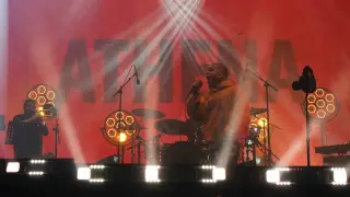 Bolu’da Athena 15 bini aşkın öğrenciye konser verdi