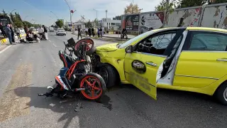 Edirne’de taksi ile motosiklet çarpıştı: 2 yaralı