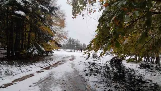 Bolu’nun doğa harikası Abant’ta sonbahar ve kış bir arada
