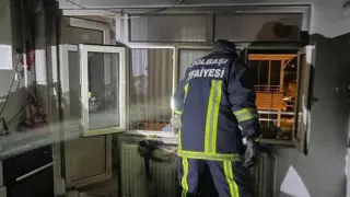 Yangında bir kişi dumandan etkilendi