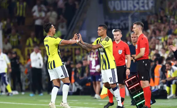 Greenwood, ilk kez Fenerbahçe forması giydi