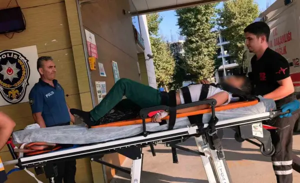 İnegöl'de otomobil ile çarpışan çocuk ağır yaralandı