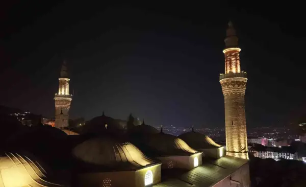 Bursa’da Mevlid Kandili Ulu Cami’de dualarla idrak edildi