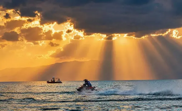 İznik Gölü’nde adrenalin zirve yaptı