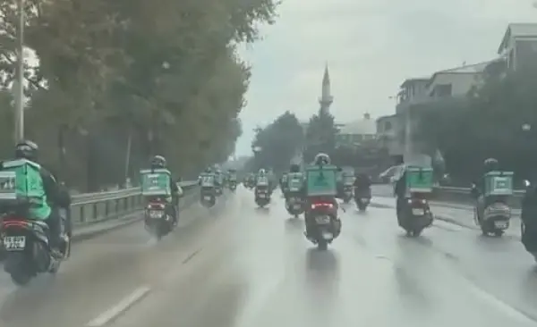Motokuryeler, vefat eden arkadaşları için konvoy yaptı