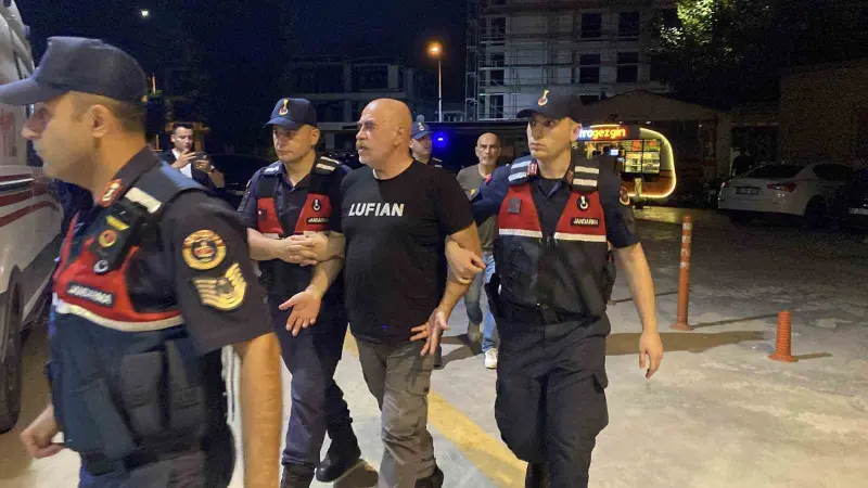 Ezel Akay ve kardeşi İnegöl'de gözaltına alındı