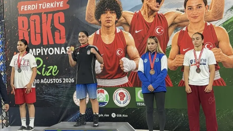 Büyükşehir Belediyesporlu boksçulardan önemli başarı
